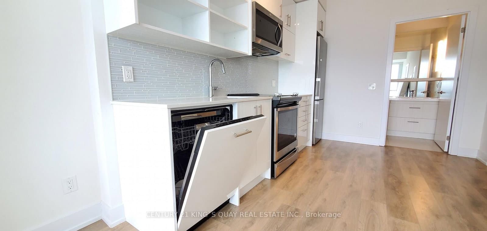 1112 - 128 Fairview Mall Drive, Toronto, ON — photo 2