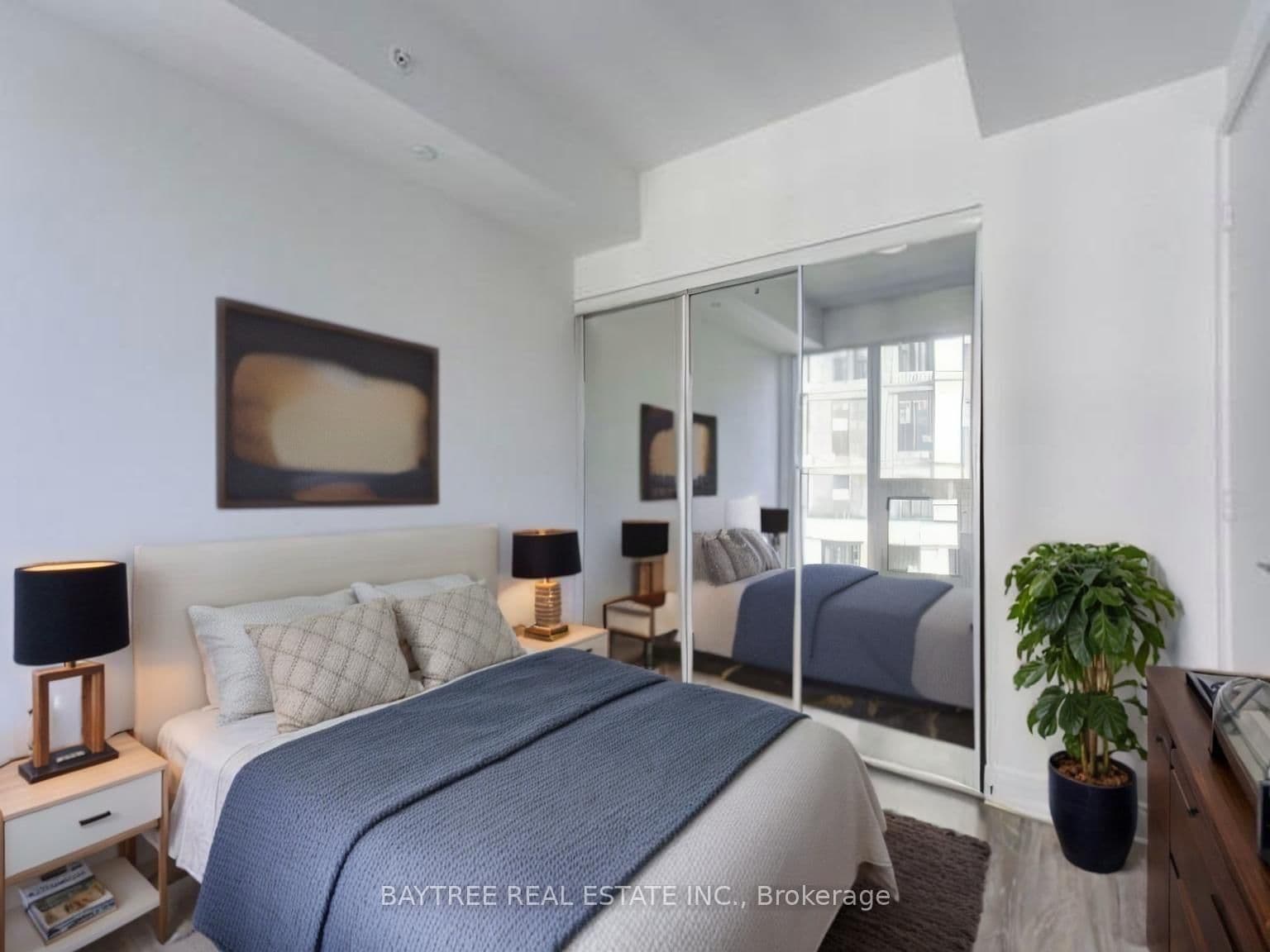 5612 - 181 Dundas Street, Toronto, ON — photo 3