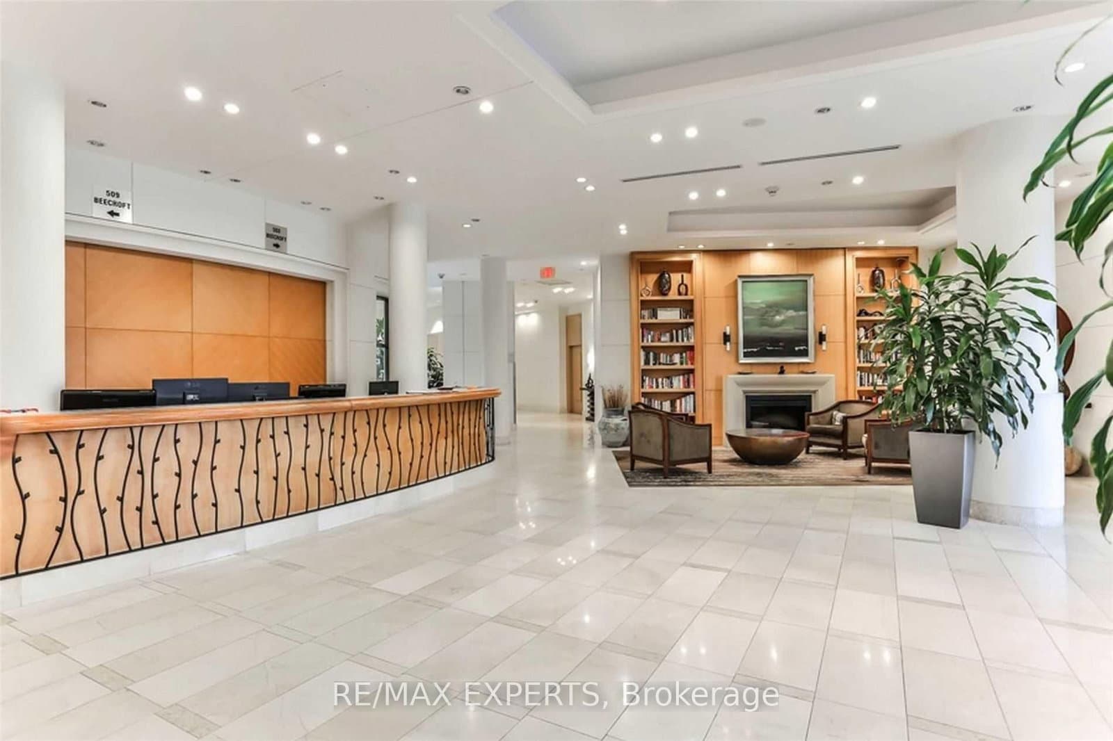 707 - 509 Beecroft Road, Toronto, ON — photo 3