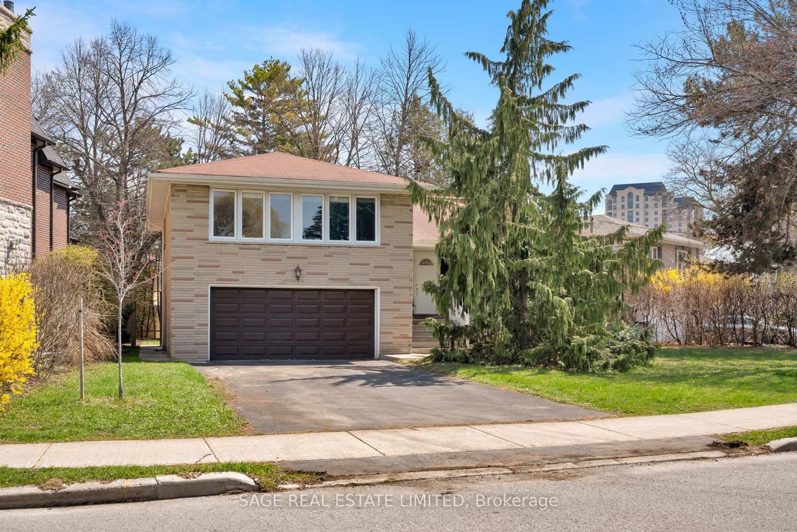9 Hawksbury Drive, Toronto, ON