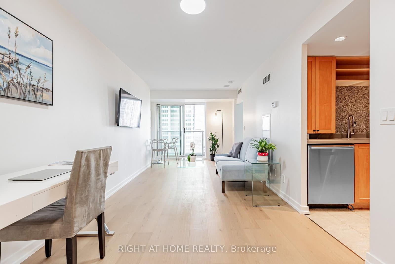 3116 - 8 Park Road, Toronto, ON — photo 3