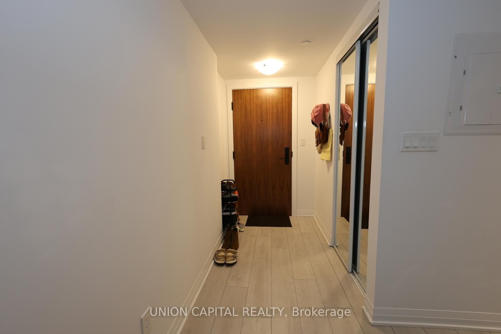 309 - 99 Foxbar Road, Toronto, ON — photo 2