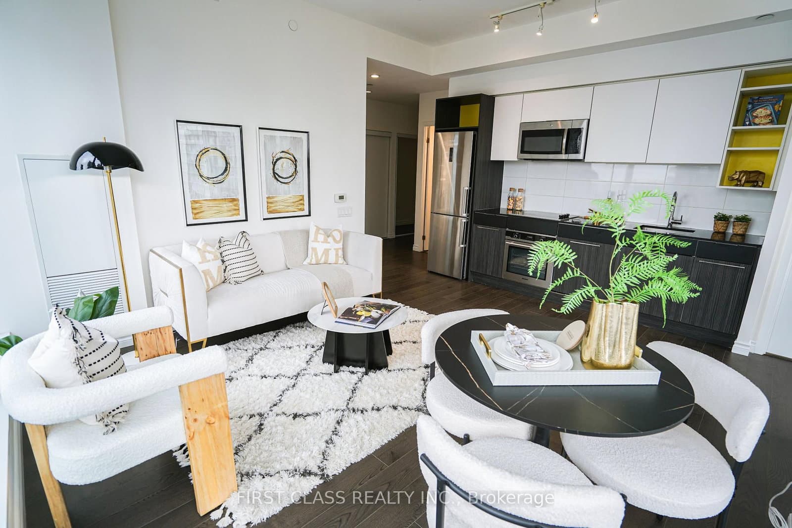 2010 - 68 Shuter Street, Toronto, ON — photo 2