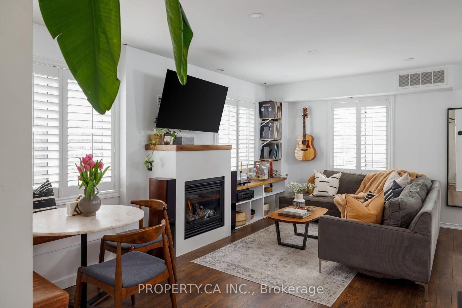 819 - 12 Sudbury Street, Toronto, ON