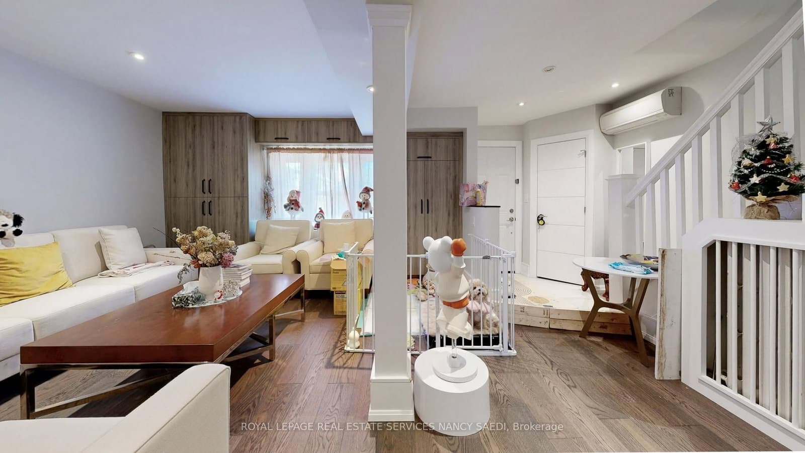 72 Mann Avenue, Toronto, ON — photo 2