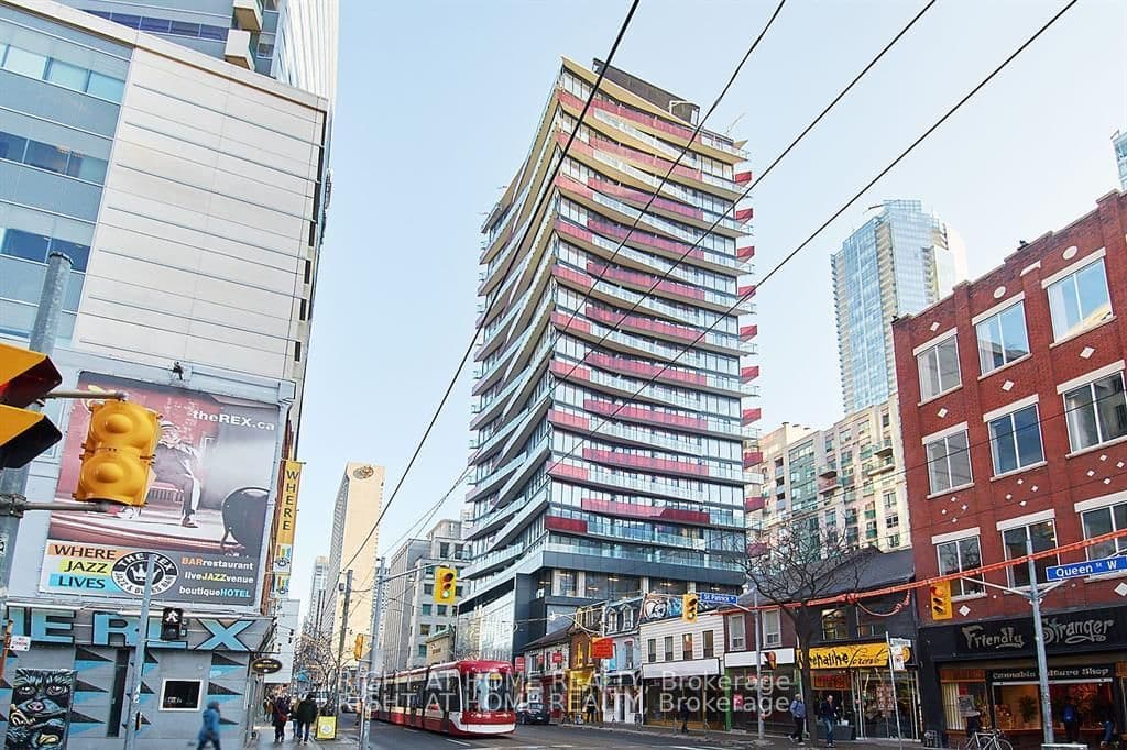 2406 - 215 Queen Street, Toronto, ON — photo 2