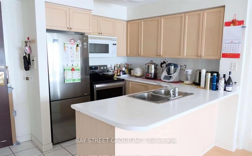 2209 - 18 parkview Avenue, Toronto, ON — photo 2