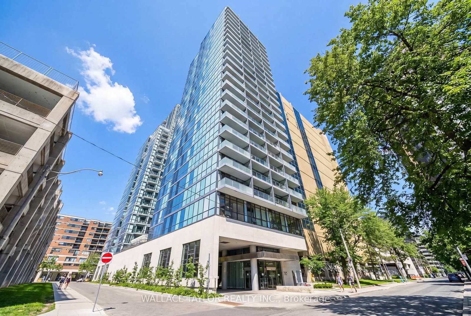 1702 - 210 Simcoe Street, Toronto, ON — photo 2