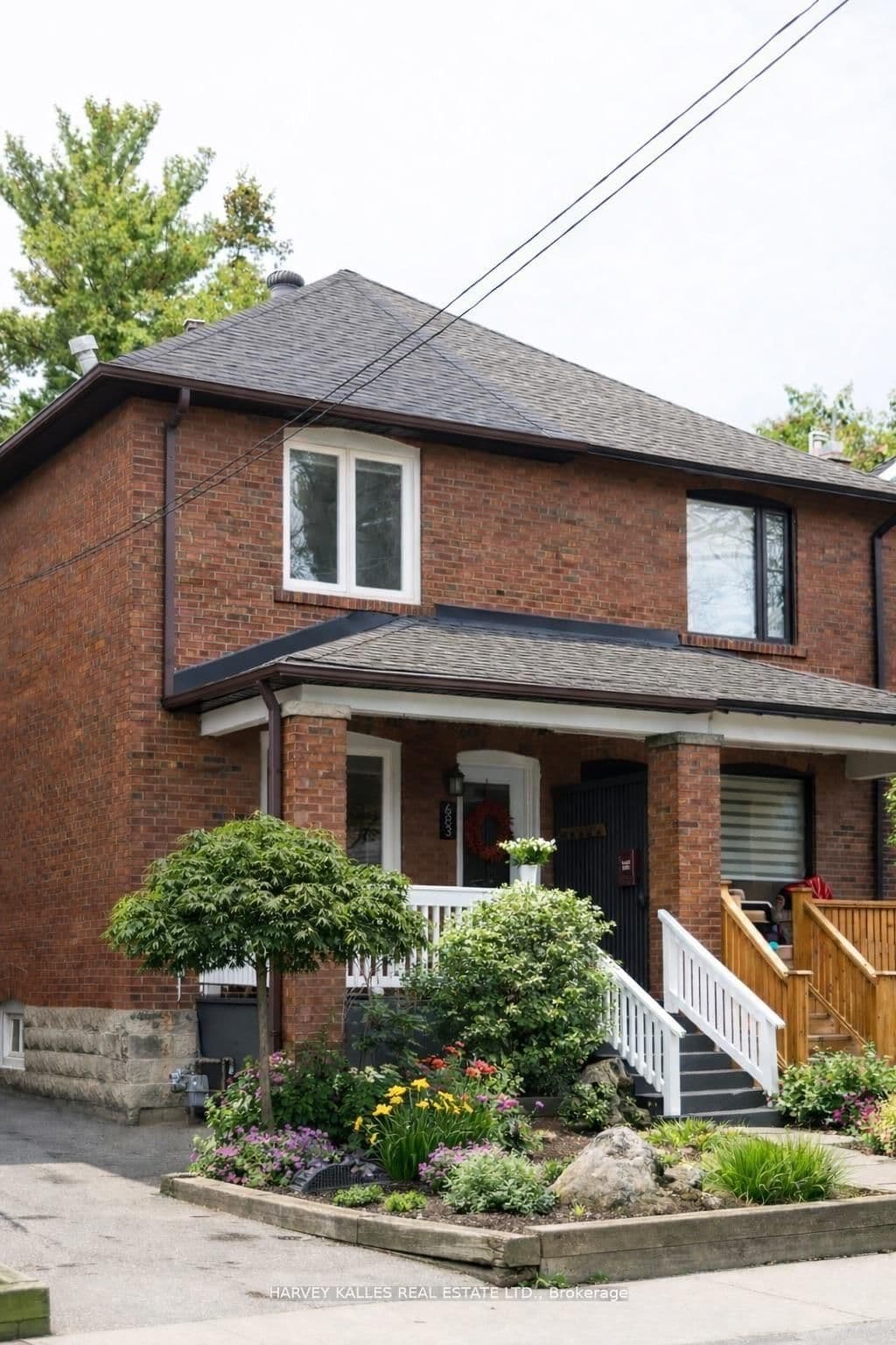 683 Hillsdale Avenue, Toronto, ON — photo 2