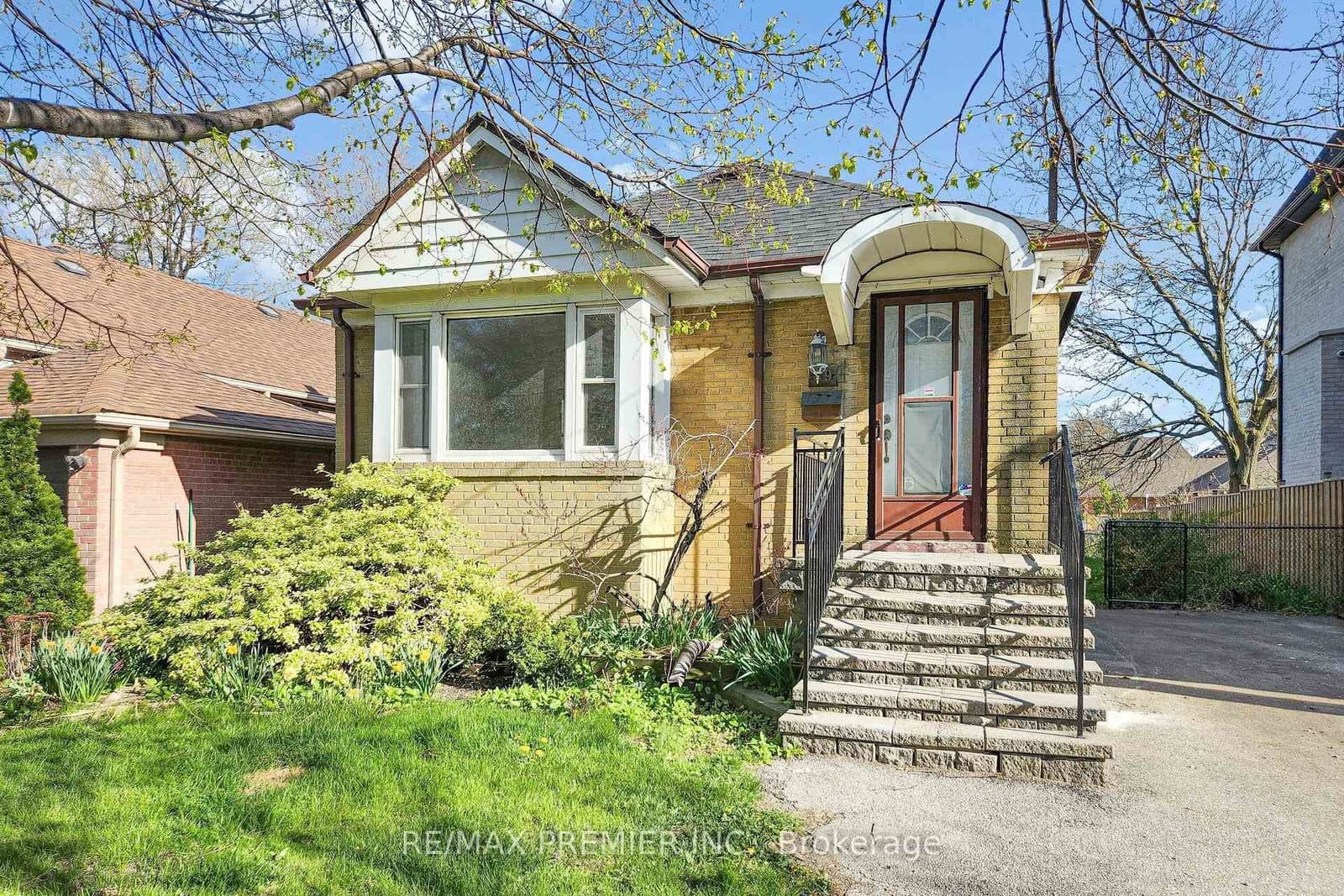 89 Burncrest Drive, Toronto, ON