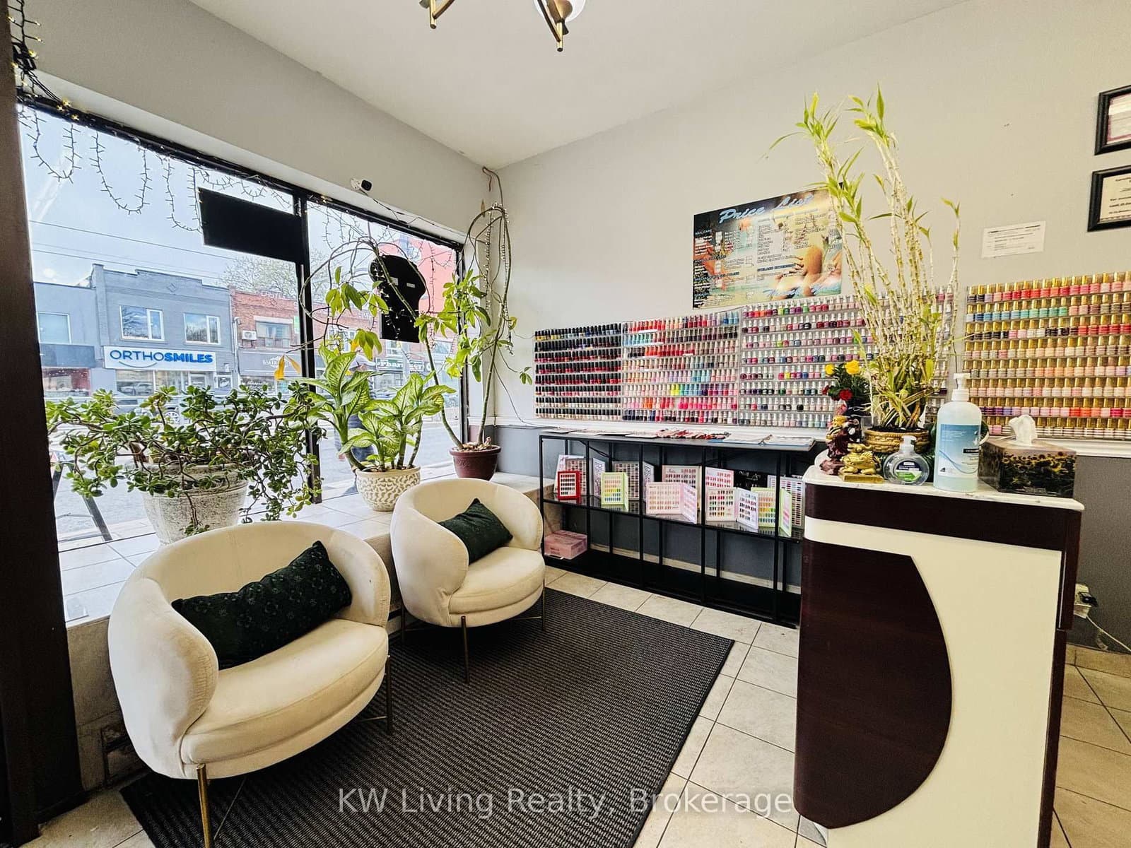 694 St Clair Avenue, Toronto, ON
