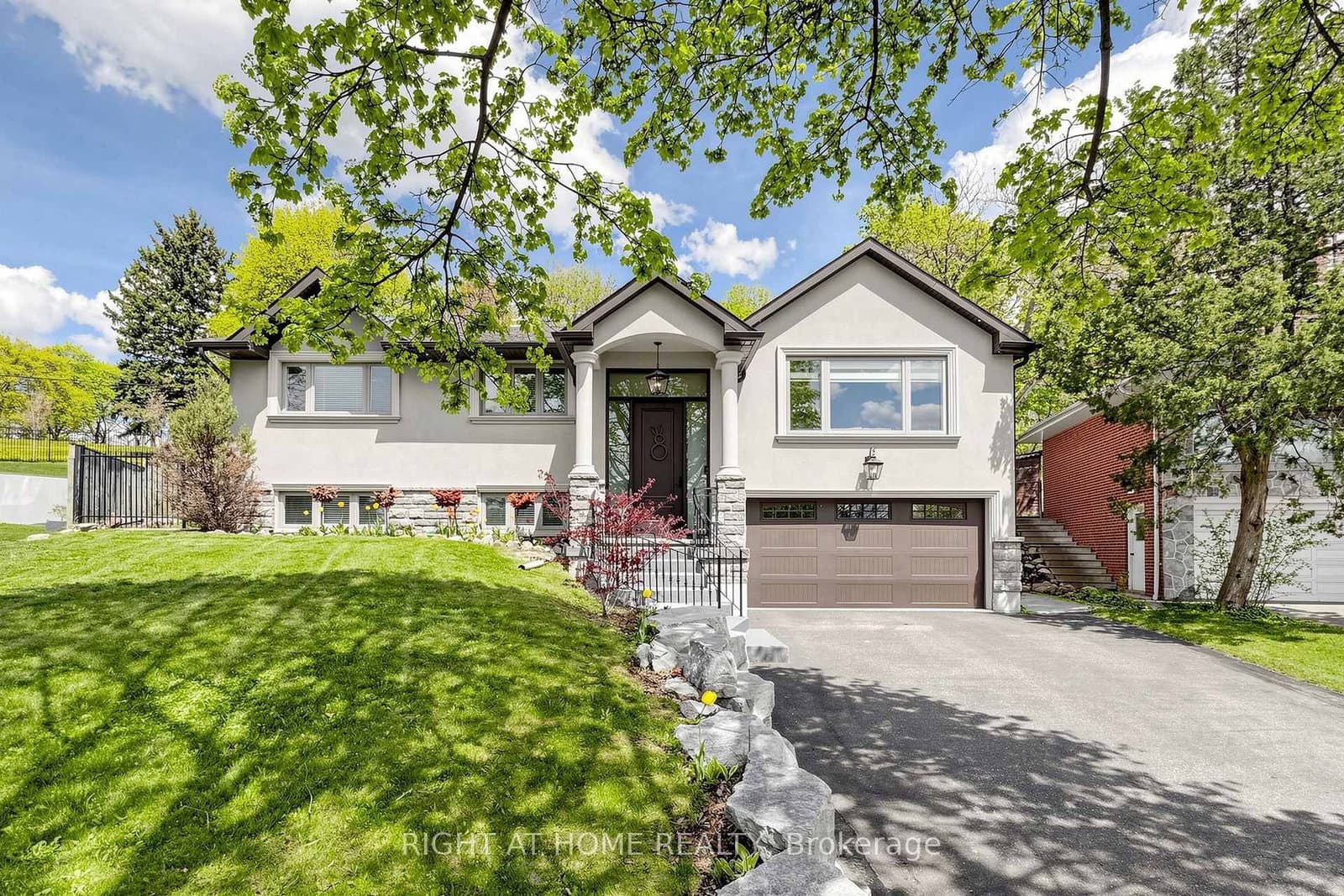 41 Larabee Crescent, Toronto, ON — photo 2