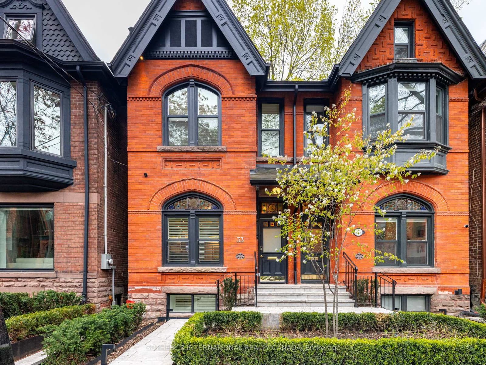 33 Tranby Avenue, Toronto, ON