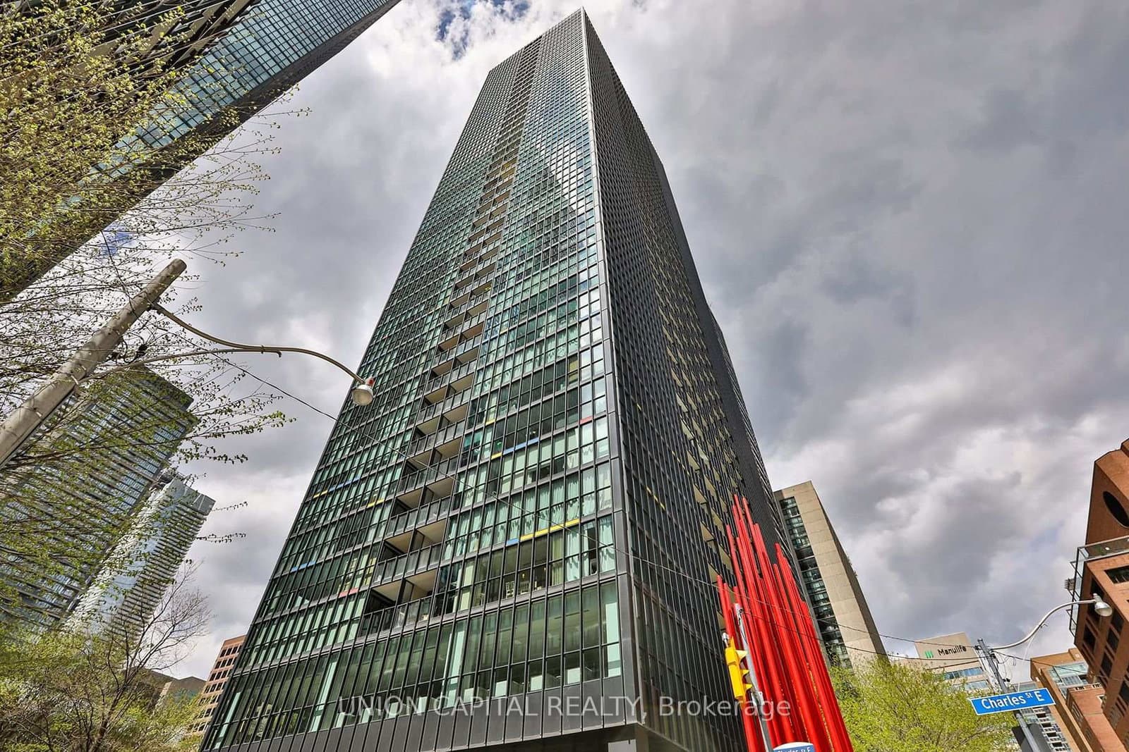 1704 - 110 Charles Street, Toronto, ON