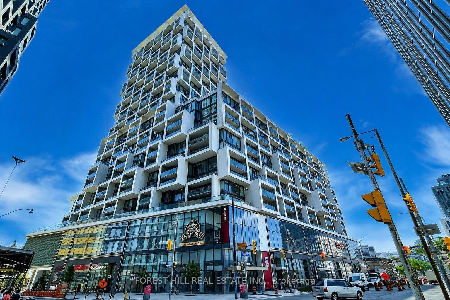 724 - 8 Hillsdale Avenue, Toronto, ON