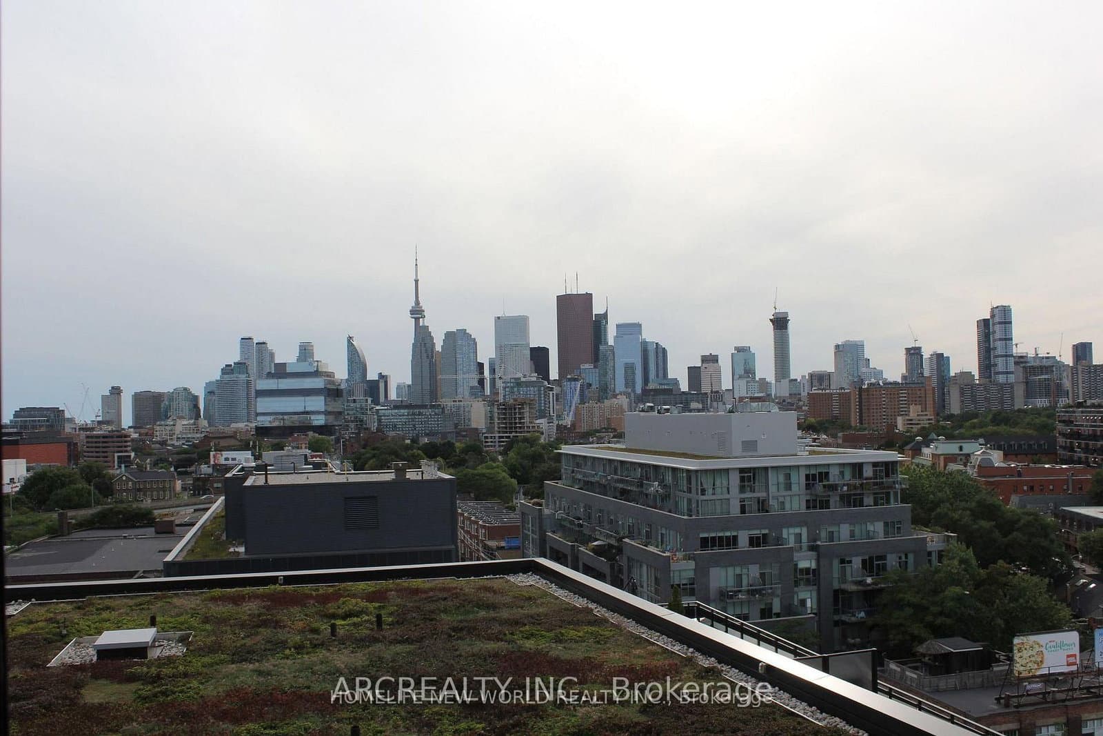 1207 - 51 Trolley Crescent, Toronto, ON — photo 3
