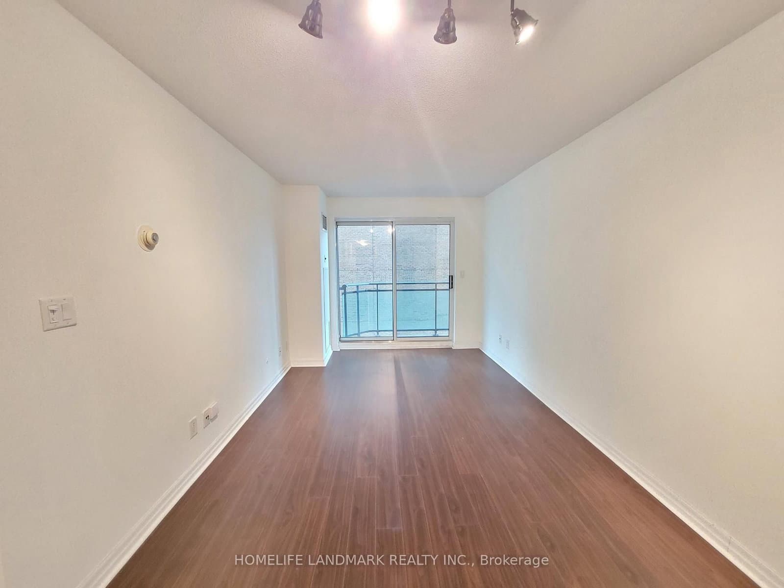 912 - 300 bloor Street, Toronto, ON — photo 3