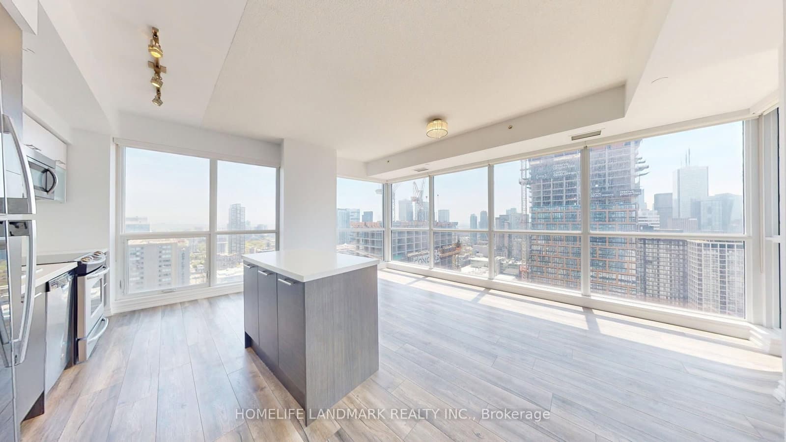 3307 - 386 Yonge Street, Toronto, ON