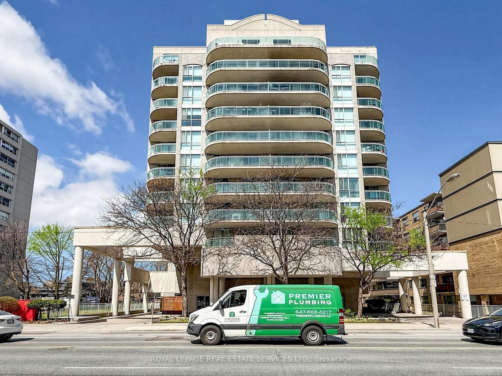 203 - 398 Eglinton Avenue, Toronto, ON — photo 2