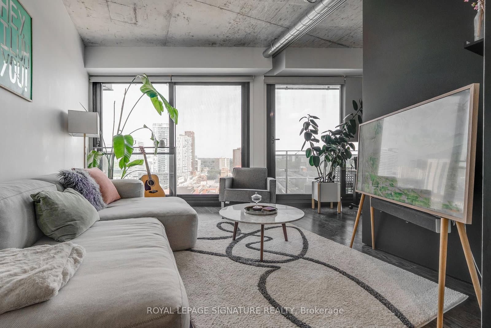 1502 - 51 Trolley Crescent, Toronto, ON