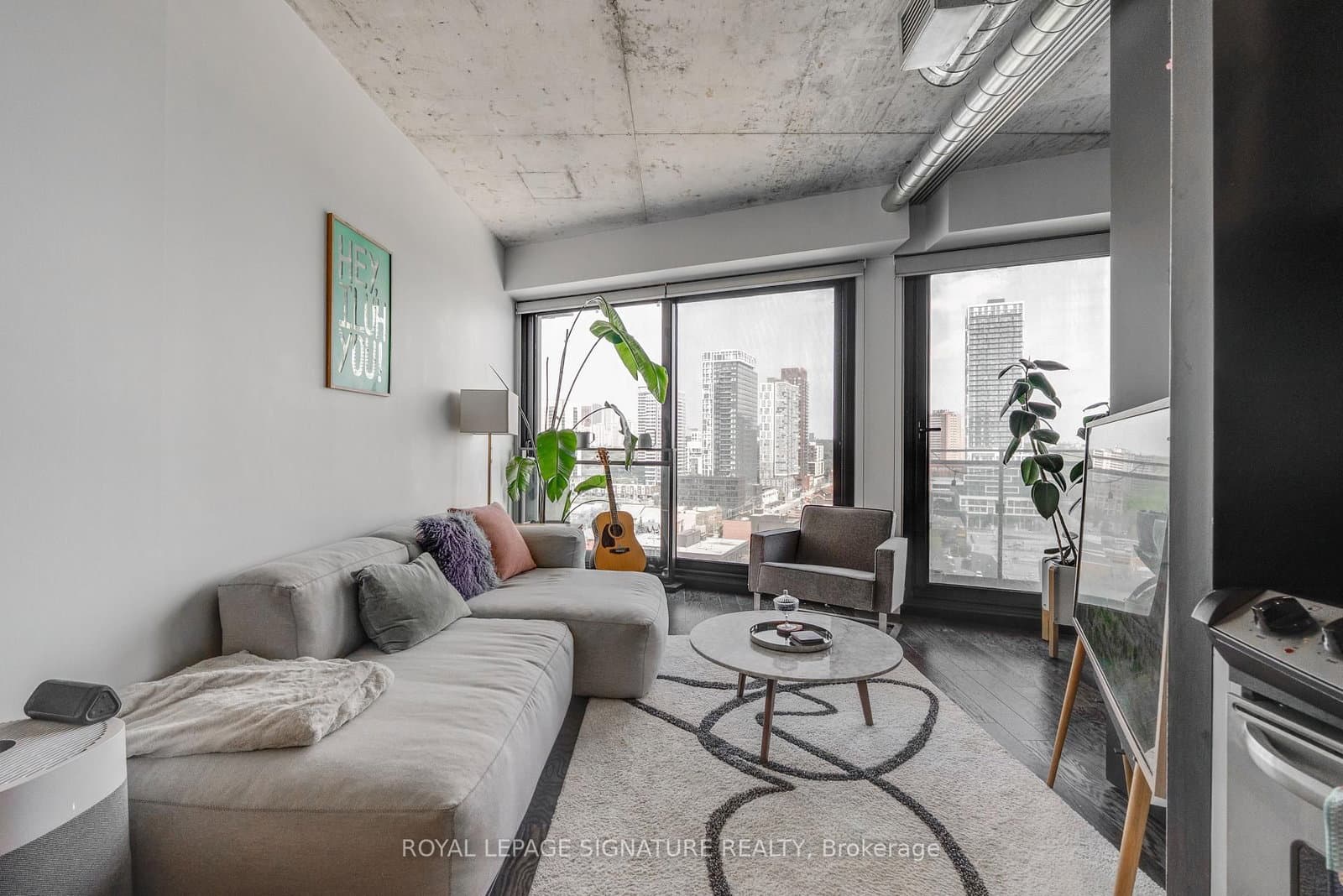 1502 - 51 Trolley Crescent, Toronto, ON — photo 3