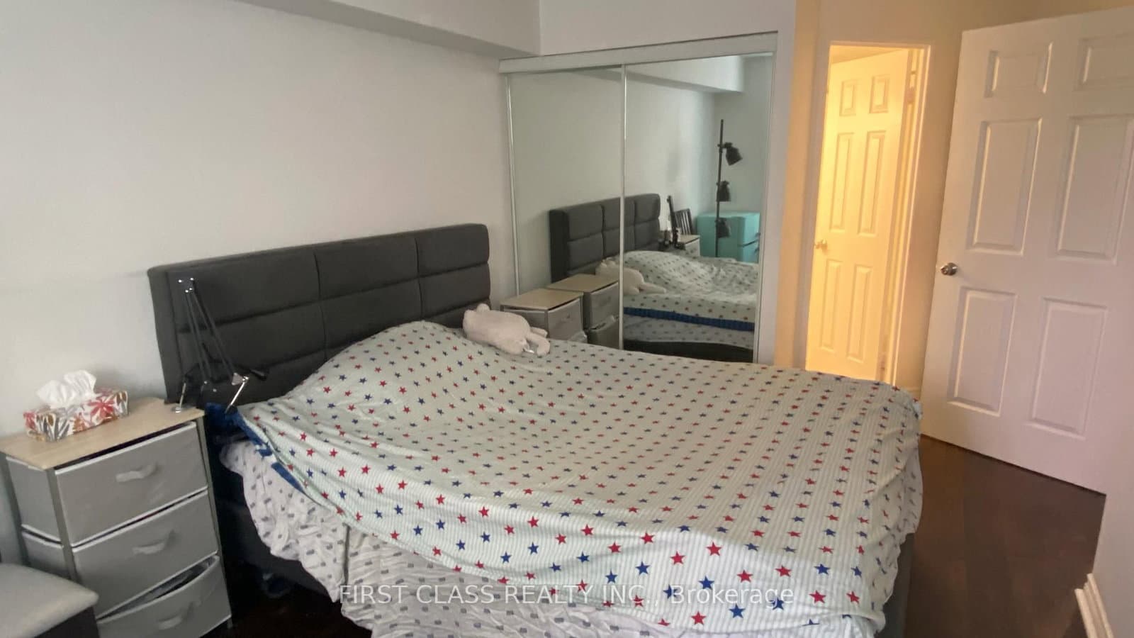 303 (Master Bedroom) - 736 Bay Street, Toronto, ON — photo 3