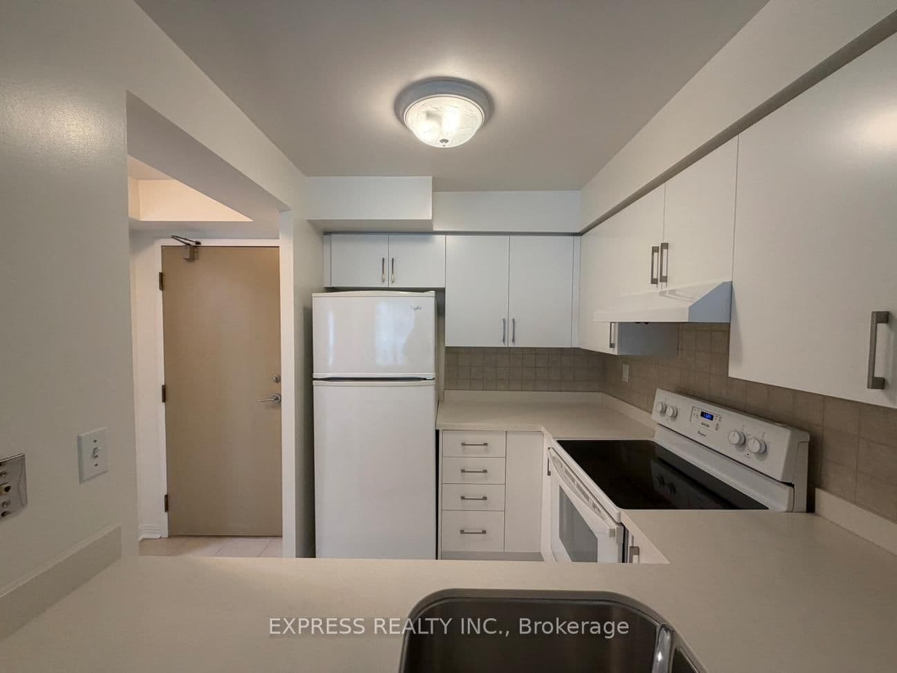 320 - 942 Yonge Street, Toronto, ON — photo 3