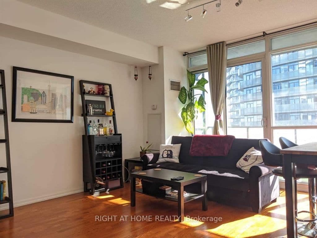 3411 - 55 Bremner Boulevard, Toronto, ON — photo 2