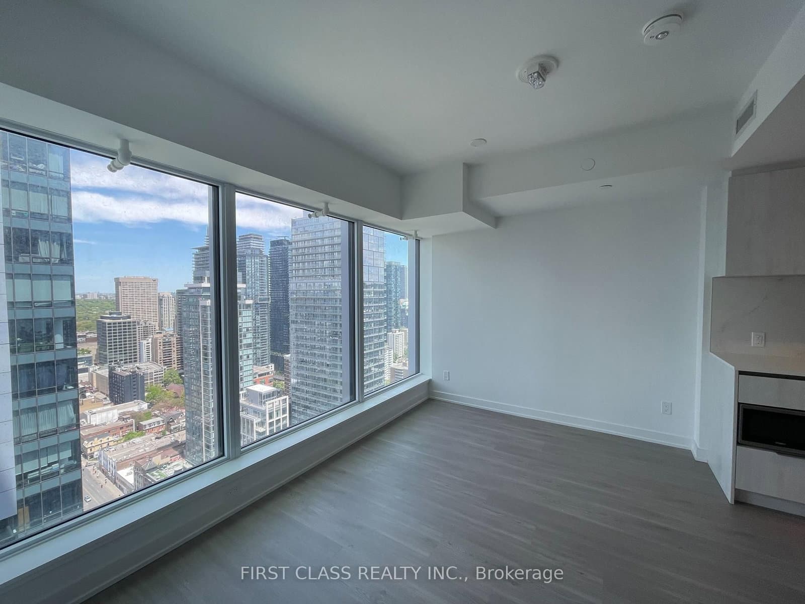 4107 - 8 Wellesley Street, Toronto, ON — photo 3