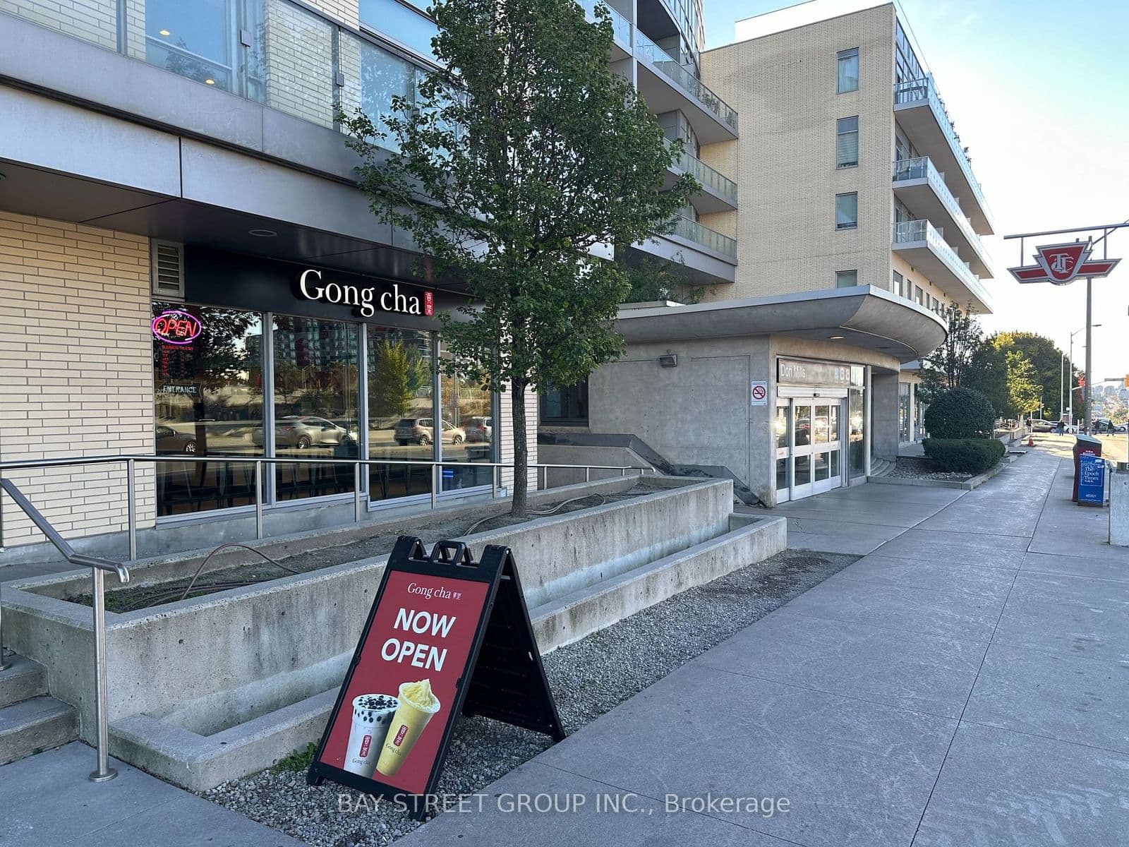 5A - 70 Forest Manor Road, Toronto, ON