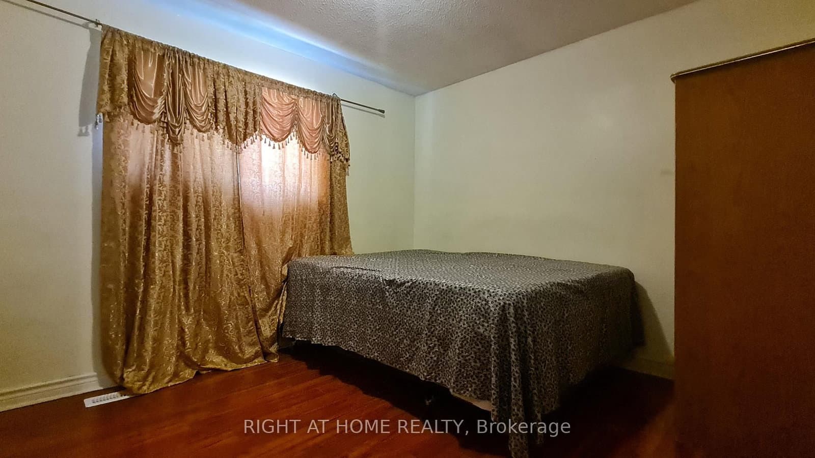 RM C - 55 Littleleaf Drive, Toronto, ON — photo 3
