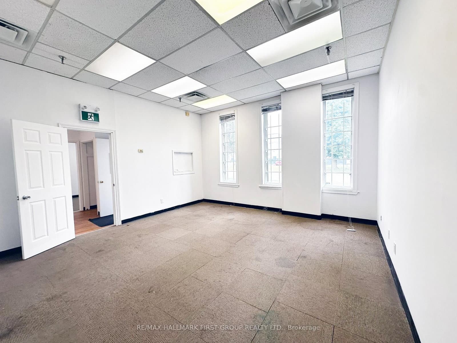 5 - 126 Commercial Avenue, Ajax, ON — photo 2