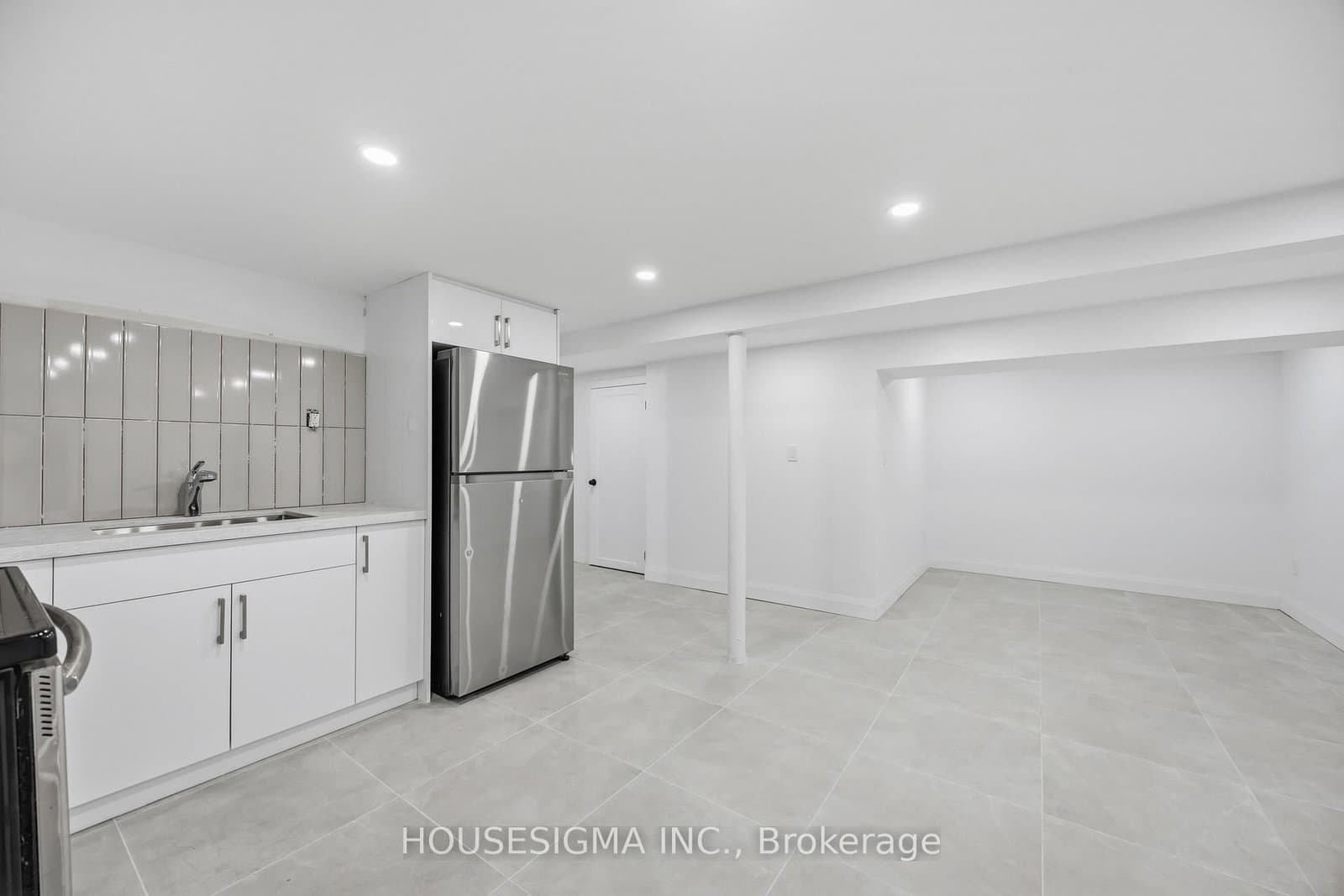 Basement - 66 Vauxhall Drive, Toronto, ON — photo 3