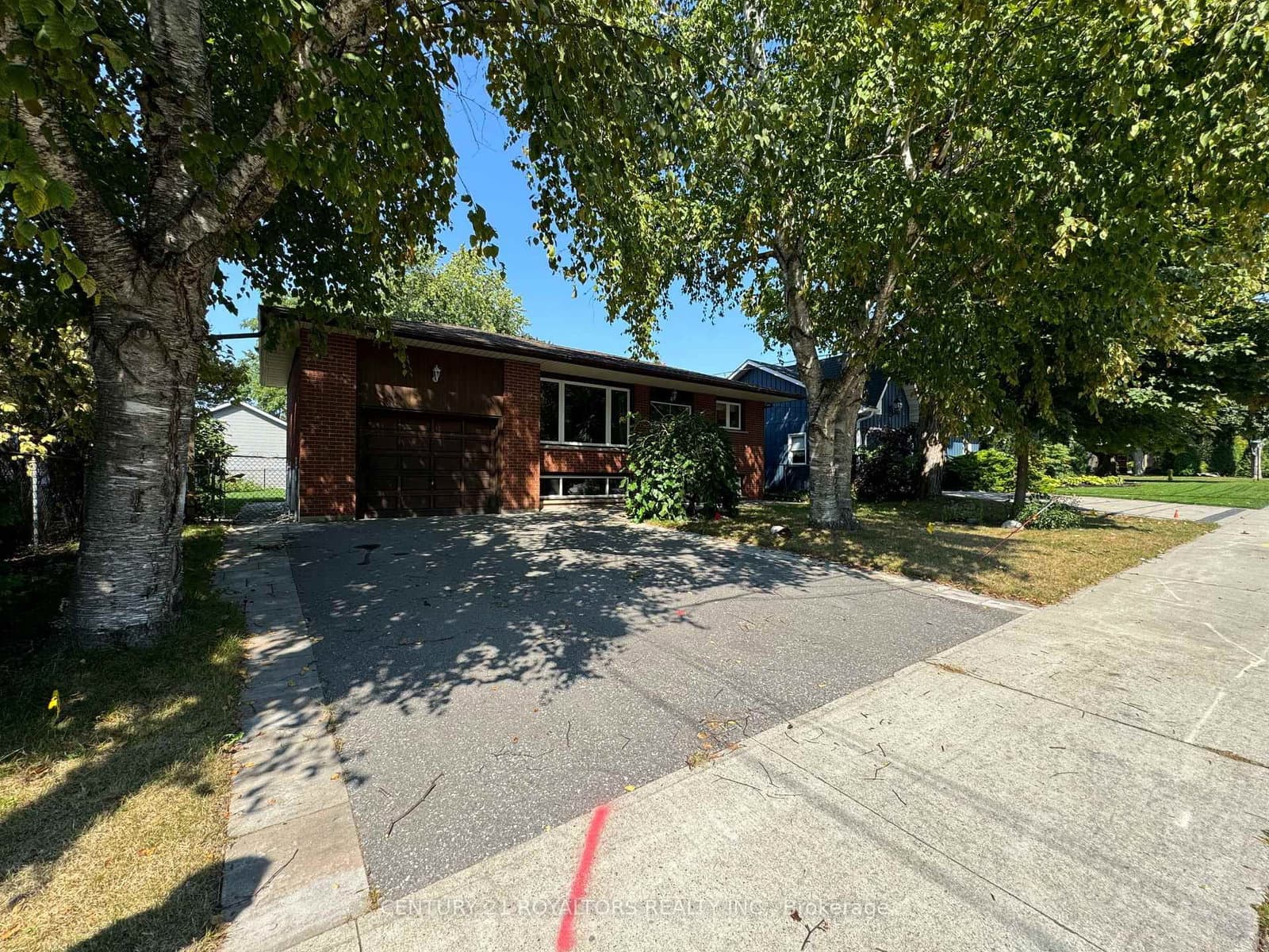 404 Trent Street, Whitby, ON