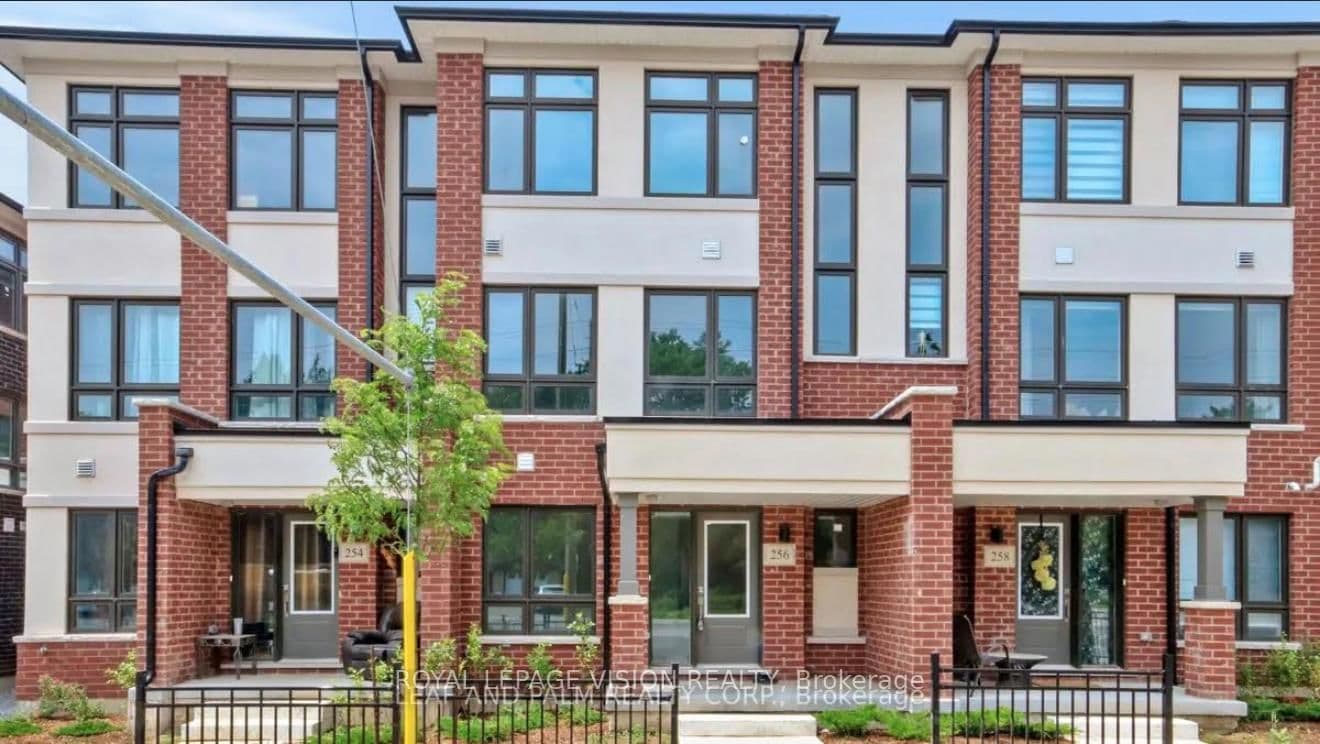 256 - 256 Townline Road, Oshawa, ON