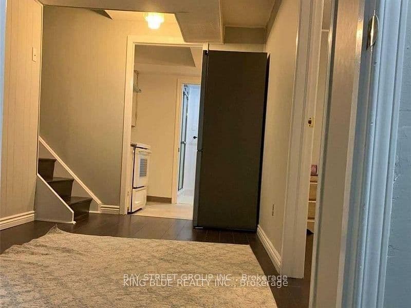 Bsmt - 26 Deepdale Drive, Toronto, ON — photo 3