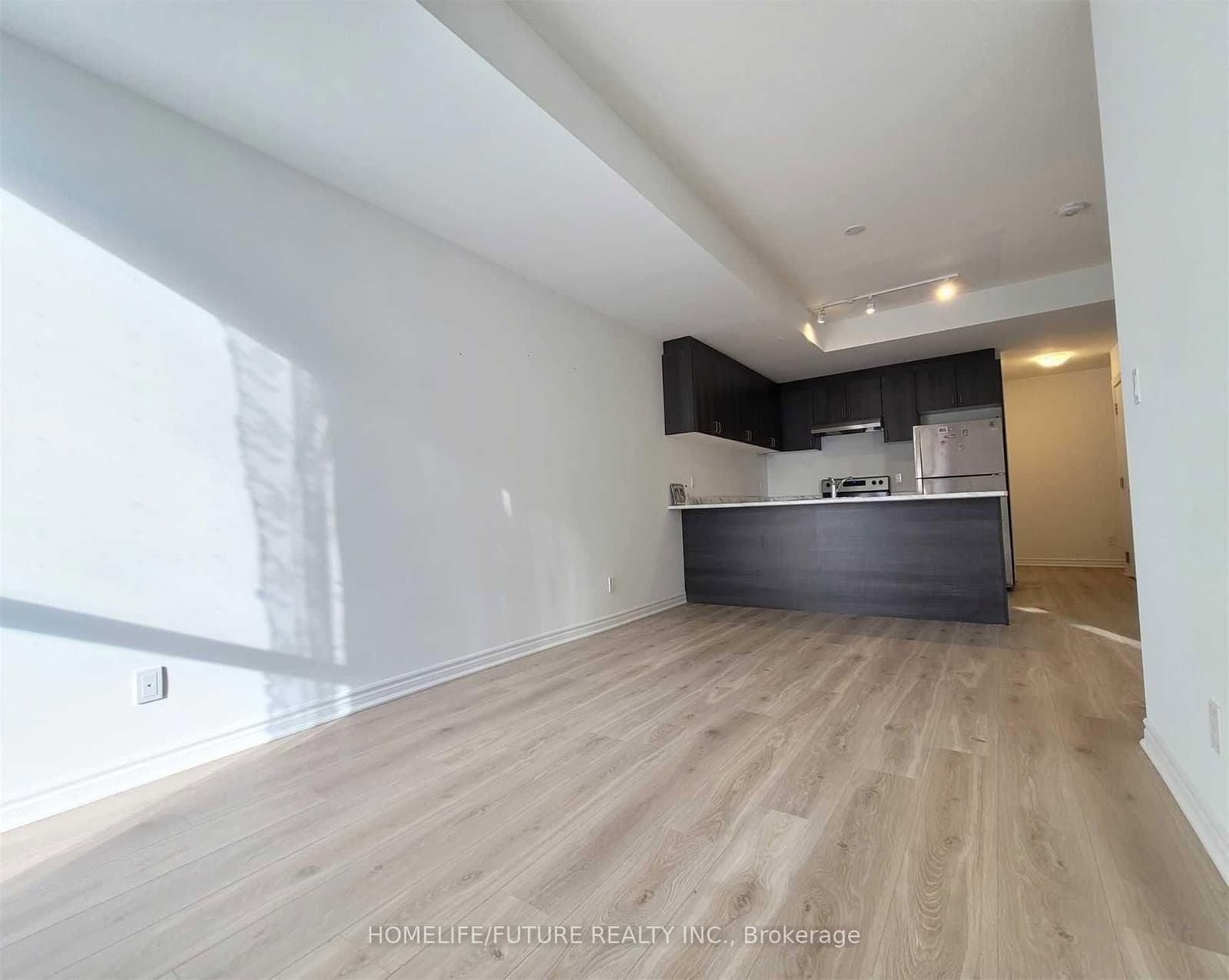 B - 11 Falaise Road, Toronto, ON — photo 2