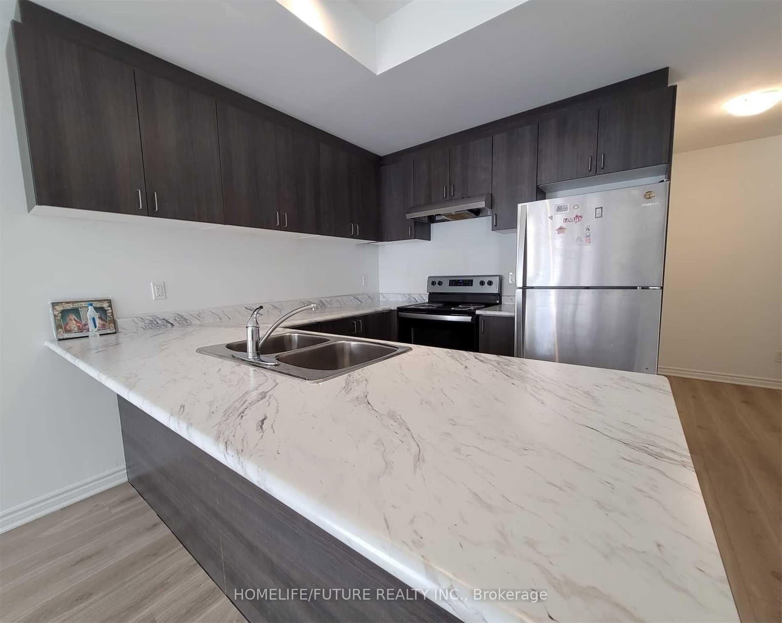 B - 11 Falaise Road, Toronto, ON — photo 3