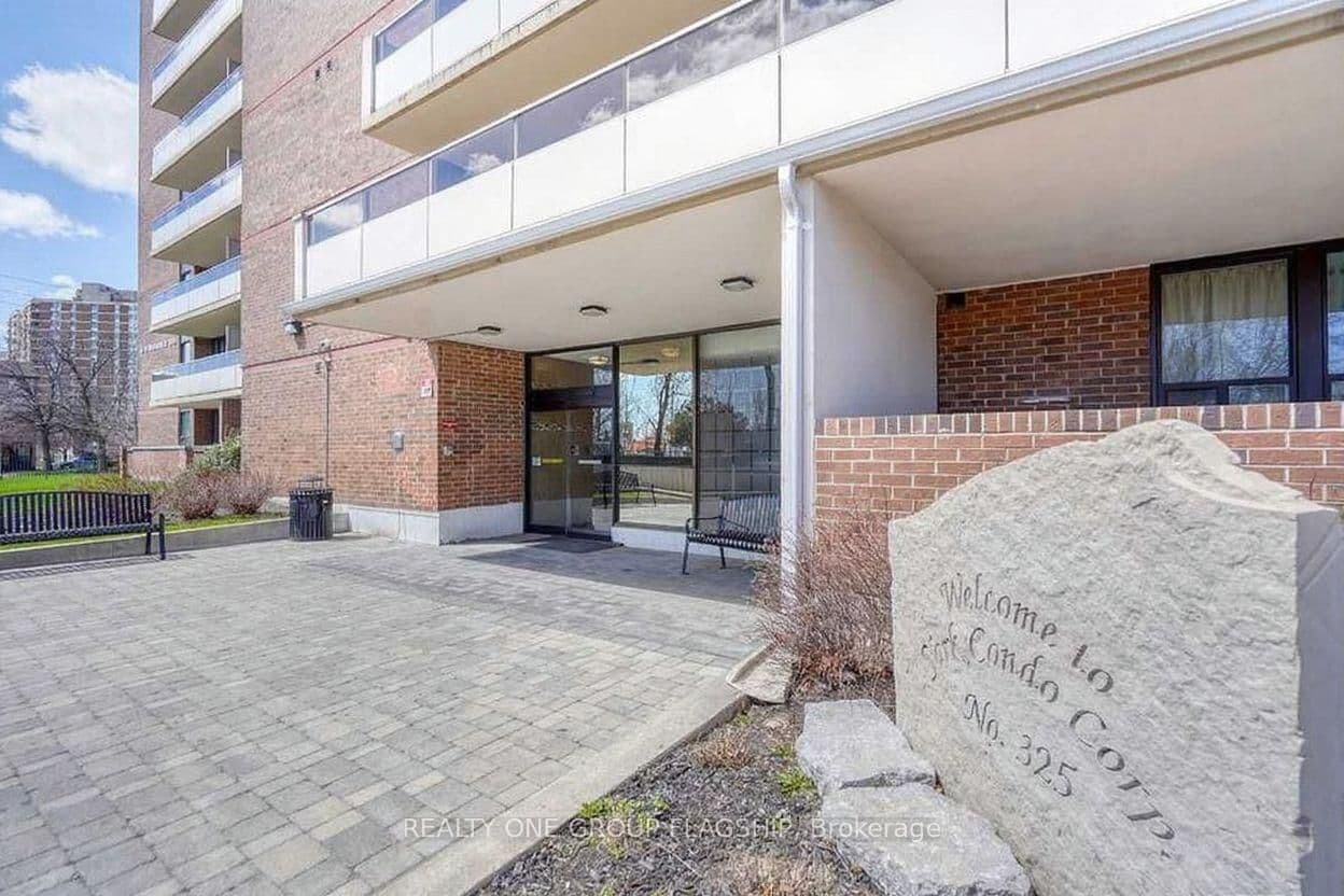 1209 - 15 Torrance Road, Toronto, ON — photo 2