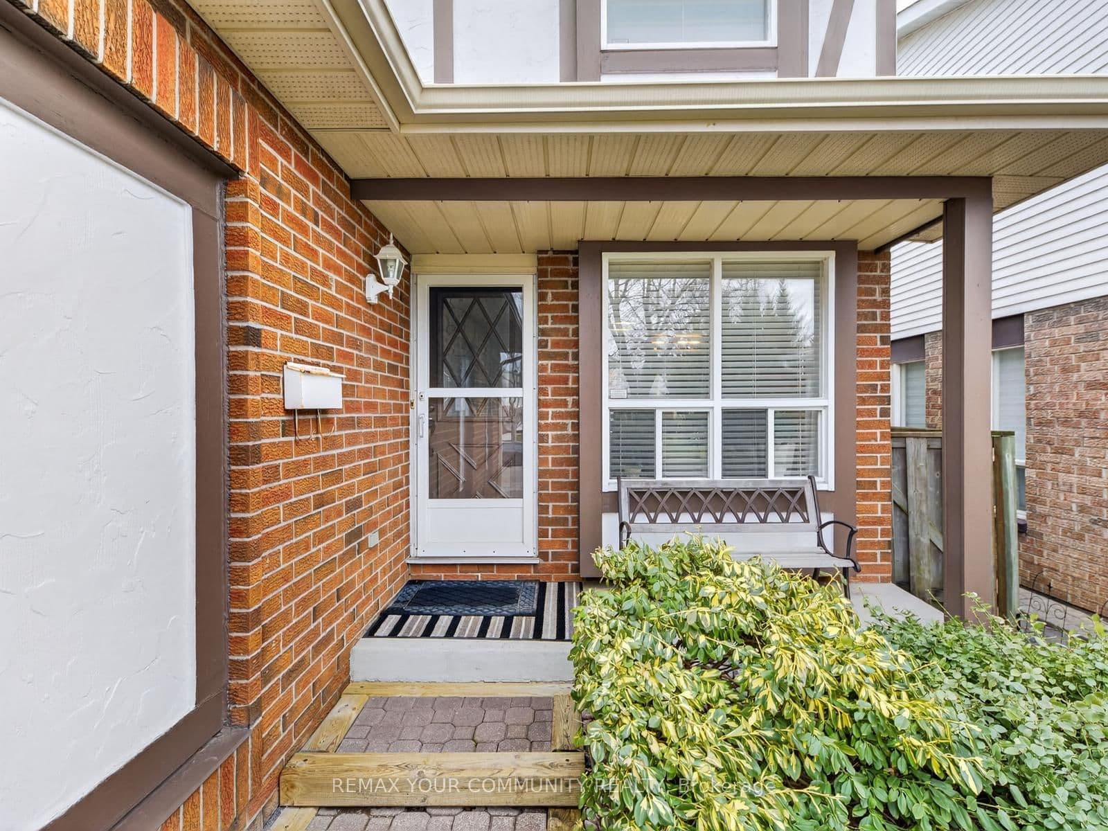 77 Oakhaven Drive, Toronto, ON — photo 3