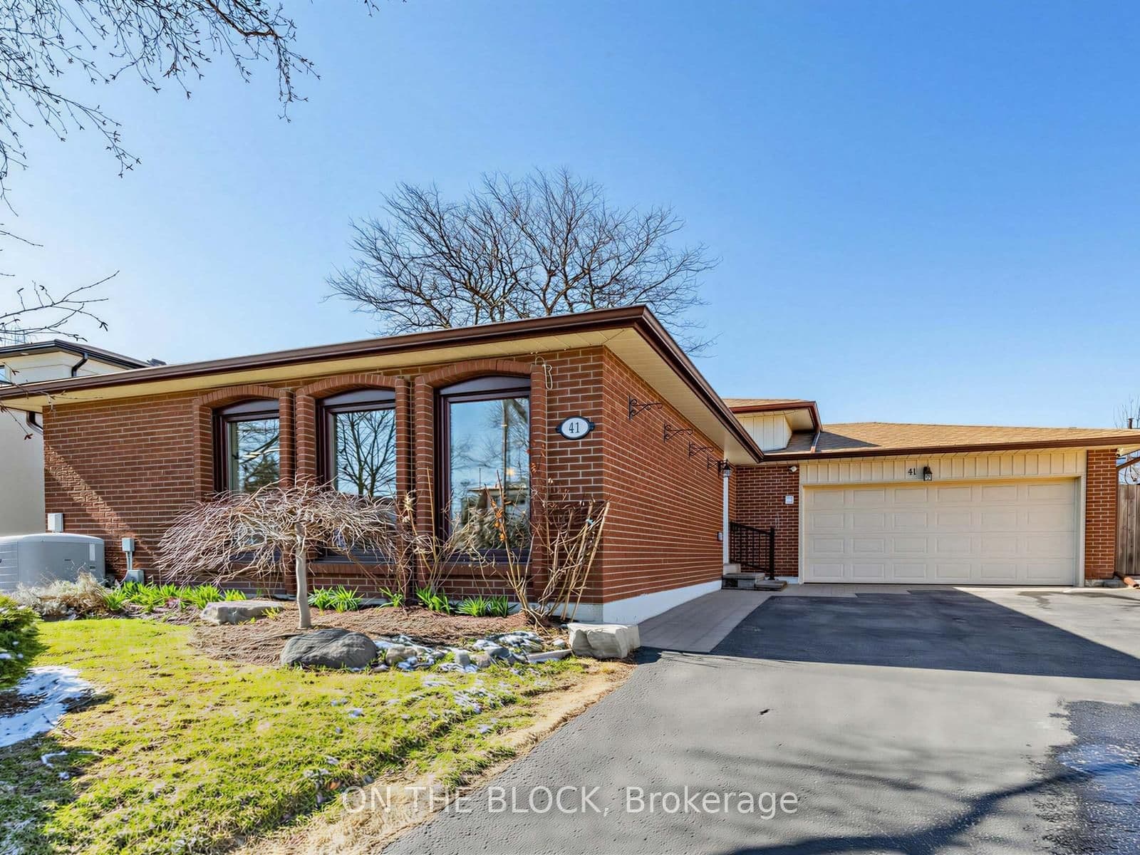 41 Eastlea Crescent, Toronto, ON — photo 2