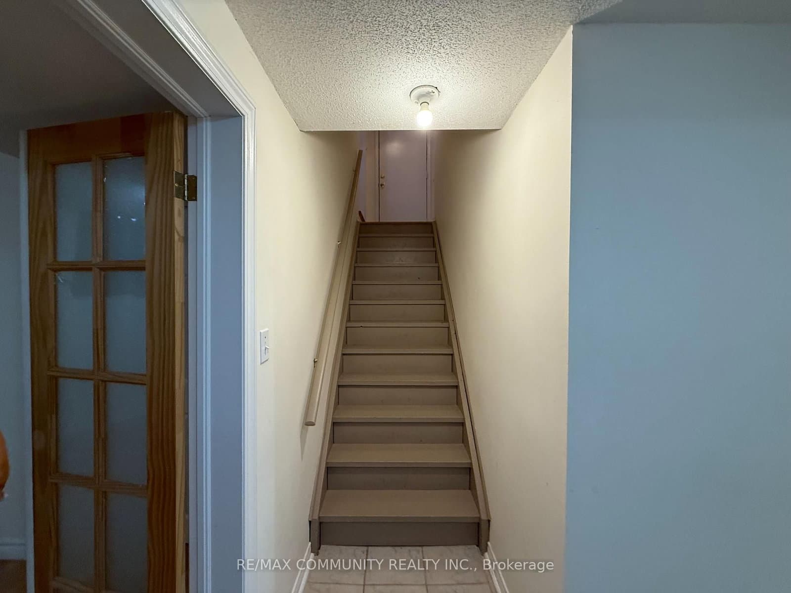 LOWER - 27 Bobolink Avenue, Toronto, ON