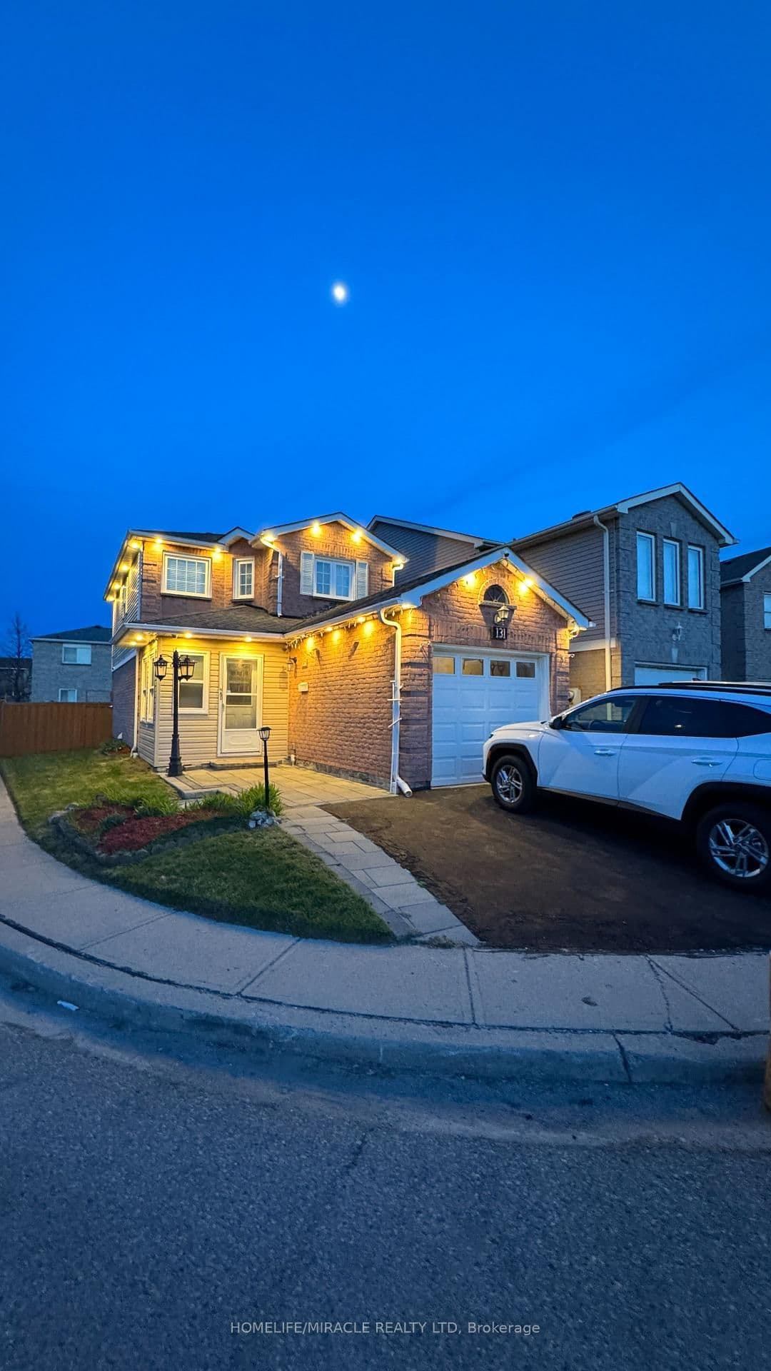 131 Plumrose Pathway, Toronto, ON — photo 3