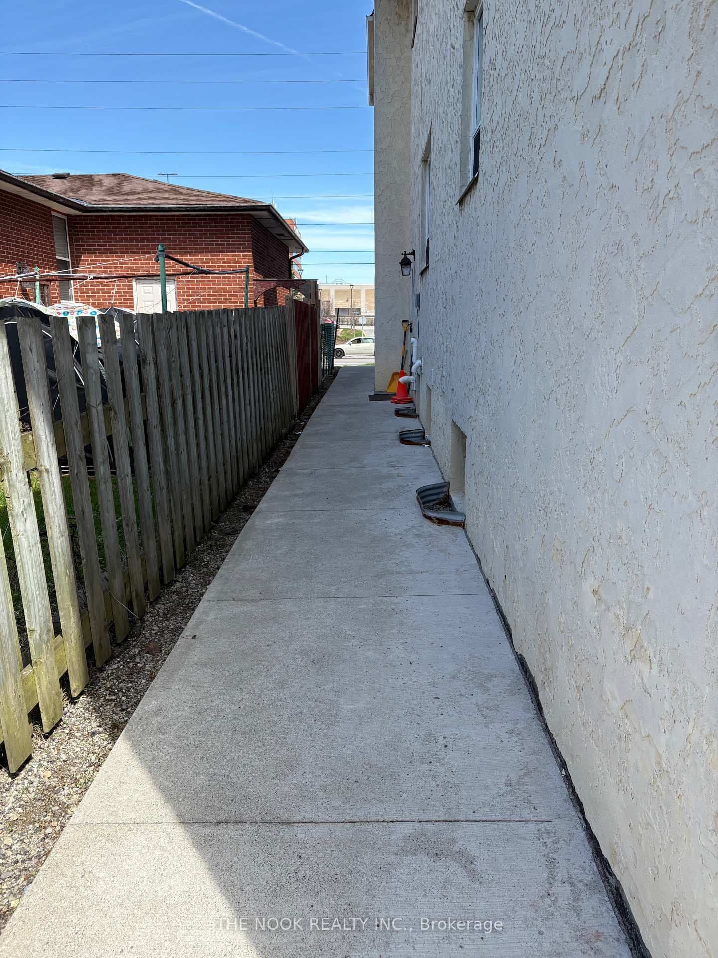 6 - 174 Stevenson Street, Oshawa, ON — photo 2