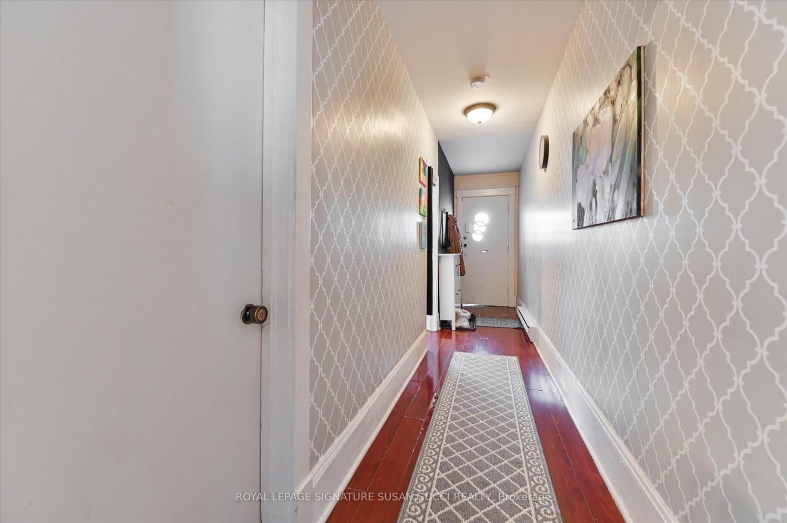 840 Sammon Avenue, Toronto, ON — photo 3