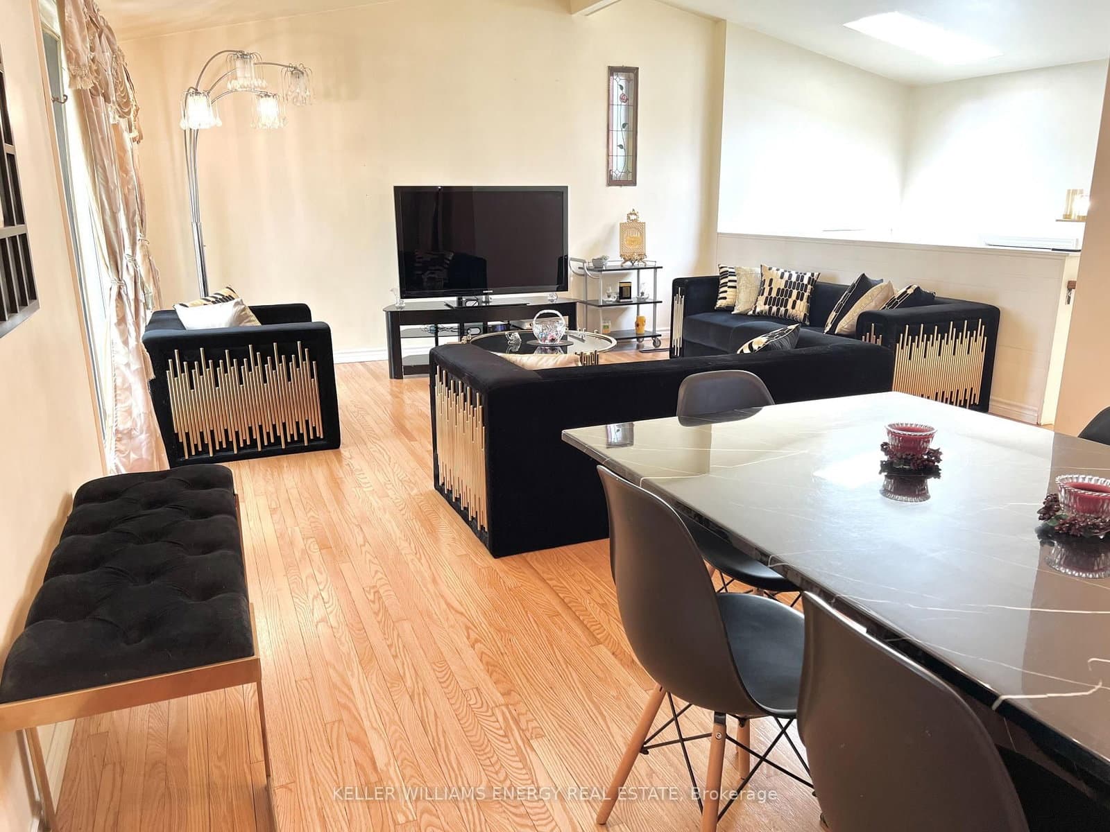 42 Oakley Boulevard, Toronto, ON — photo 2