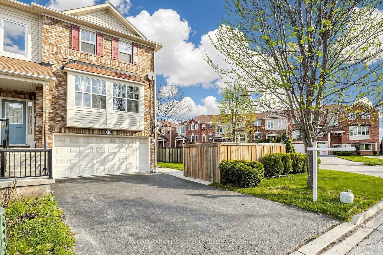 61 Reindeer Drive, Toronto, ON — photo 2
