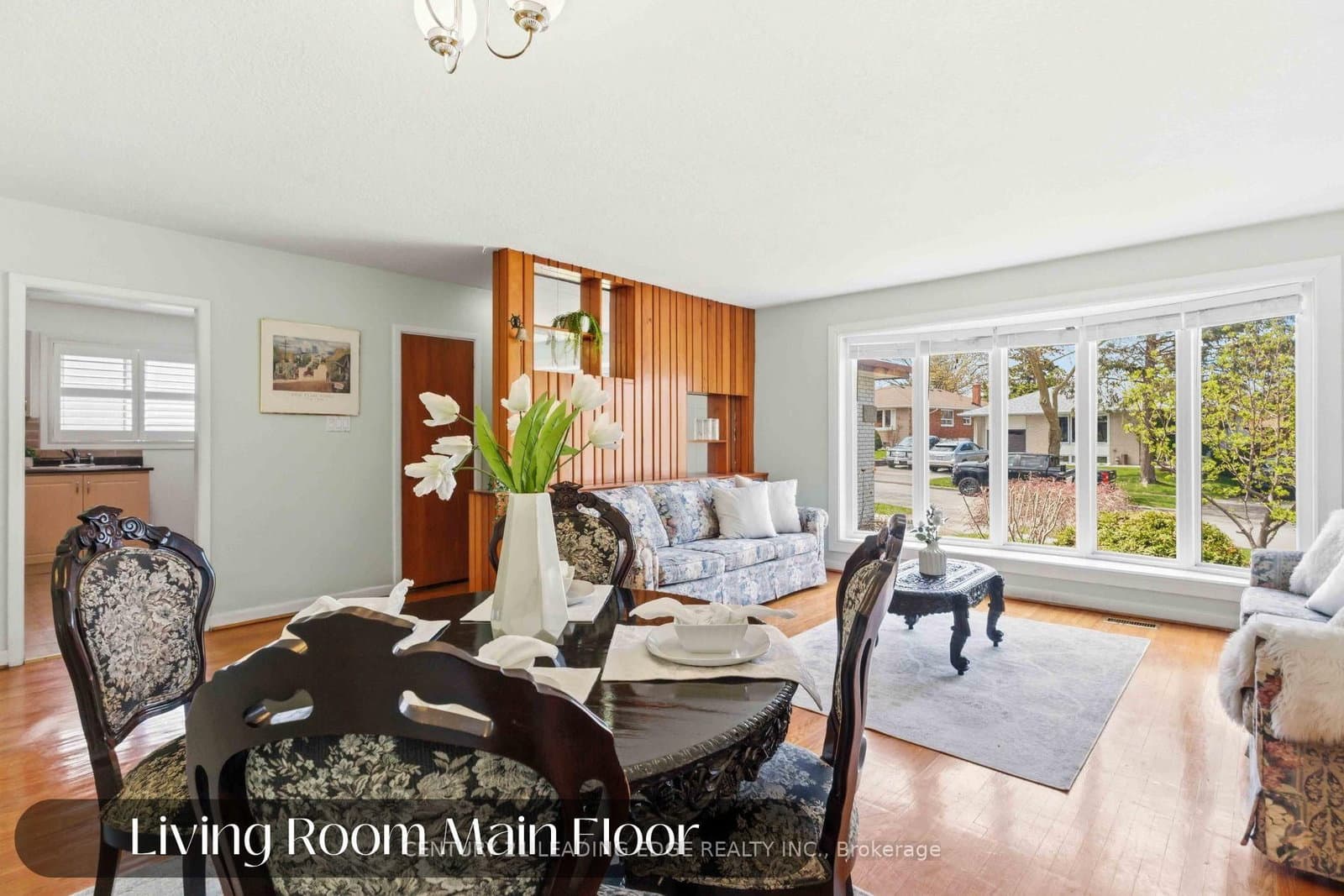 61 Hollyhedge Drive, Toronto, ON — photo 3