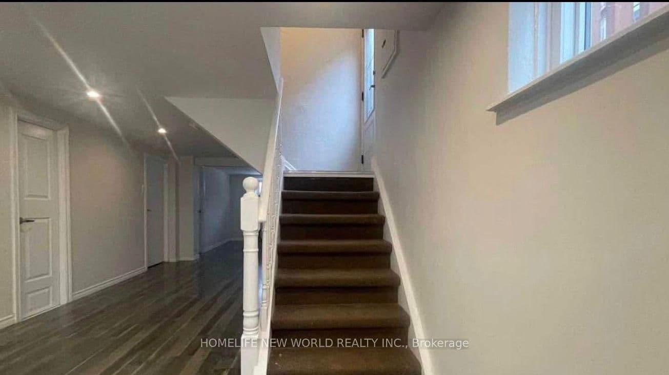 BSMT - 98 Lynvalley Crescent, Toronto, ON — photo 2