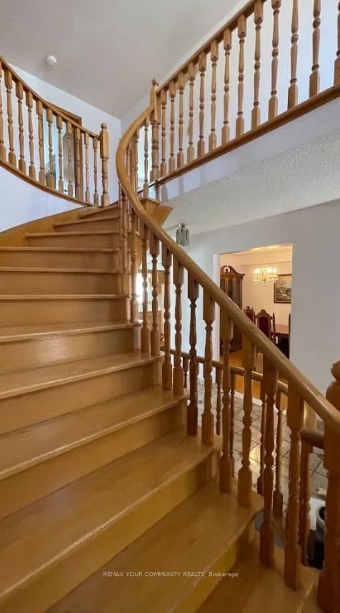 15 Sanwood Boulevard, Toronto, ON — photo 2